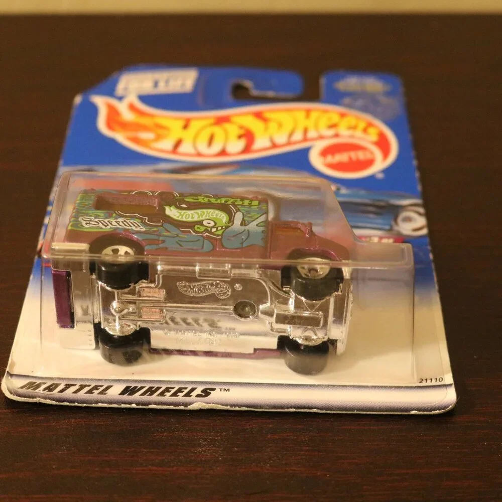 Hot Wheels Street Art Series Ambulance 1998 card